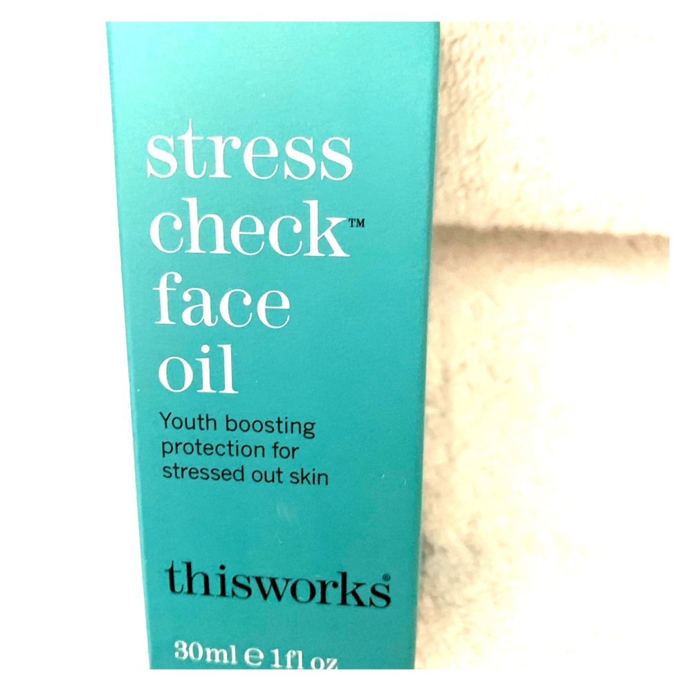 This Works Stress Check Face oil